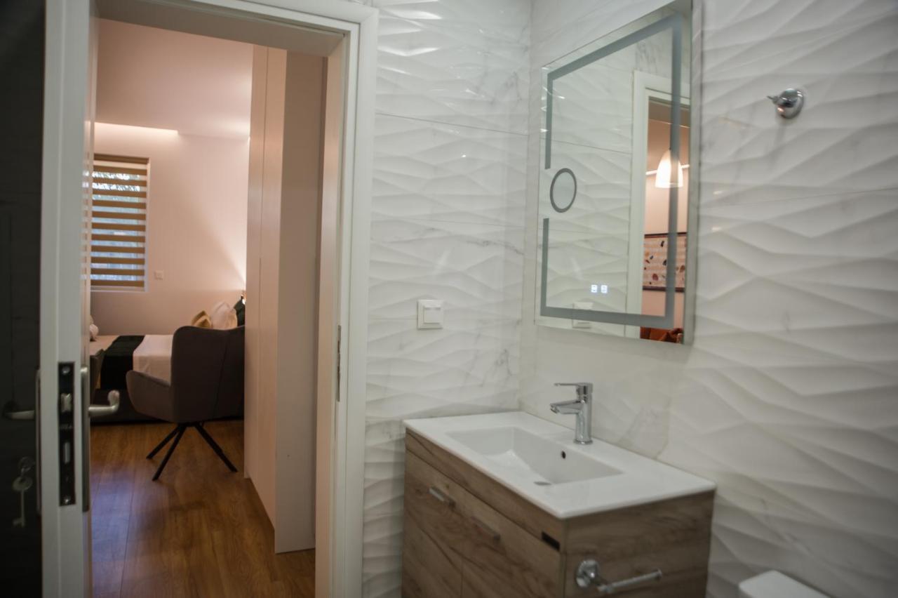 Kanari Elegant And Cozy Studios Каламата Екстер'єр фото